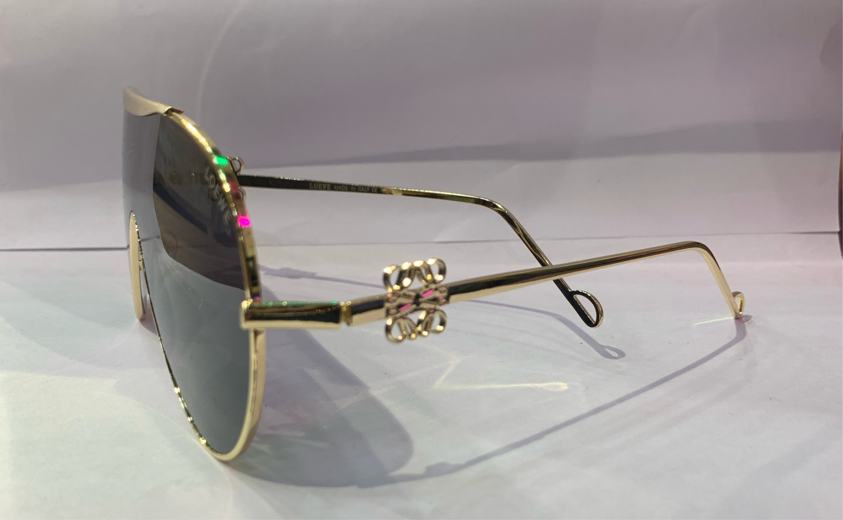 EOL Golden Frame Black Shade Golden Stick Unisex Sunglasses SUN104
