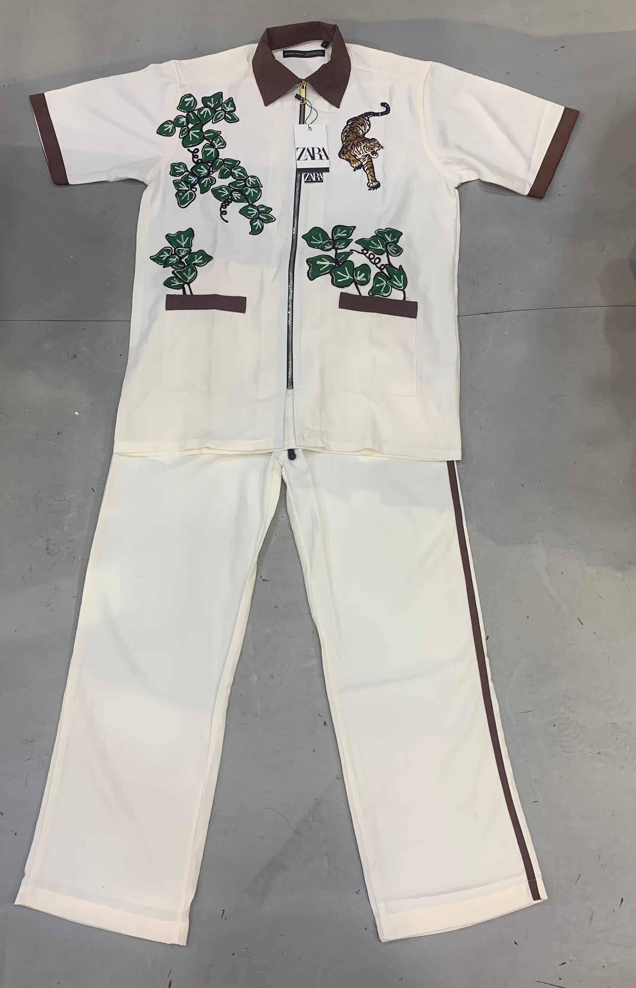 RAZ ZAR Cream Colour Brown Collar Leave Tiger Print 2 Pocket Linen Zipper Cord Set 990723