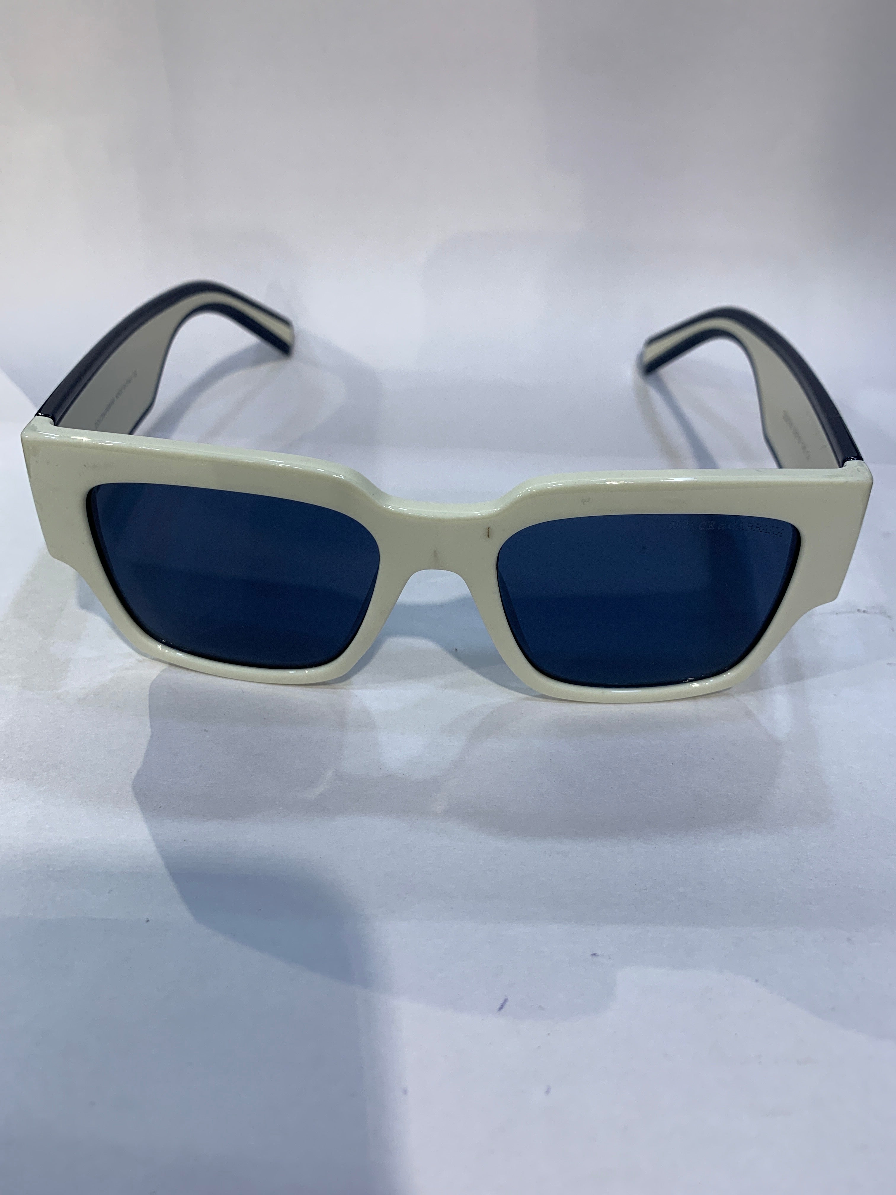 LOD White Frame Black Shade Unisex Sunglasss DG6184 52 19 140 C4