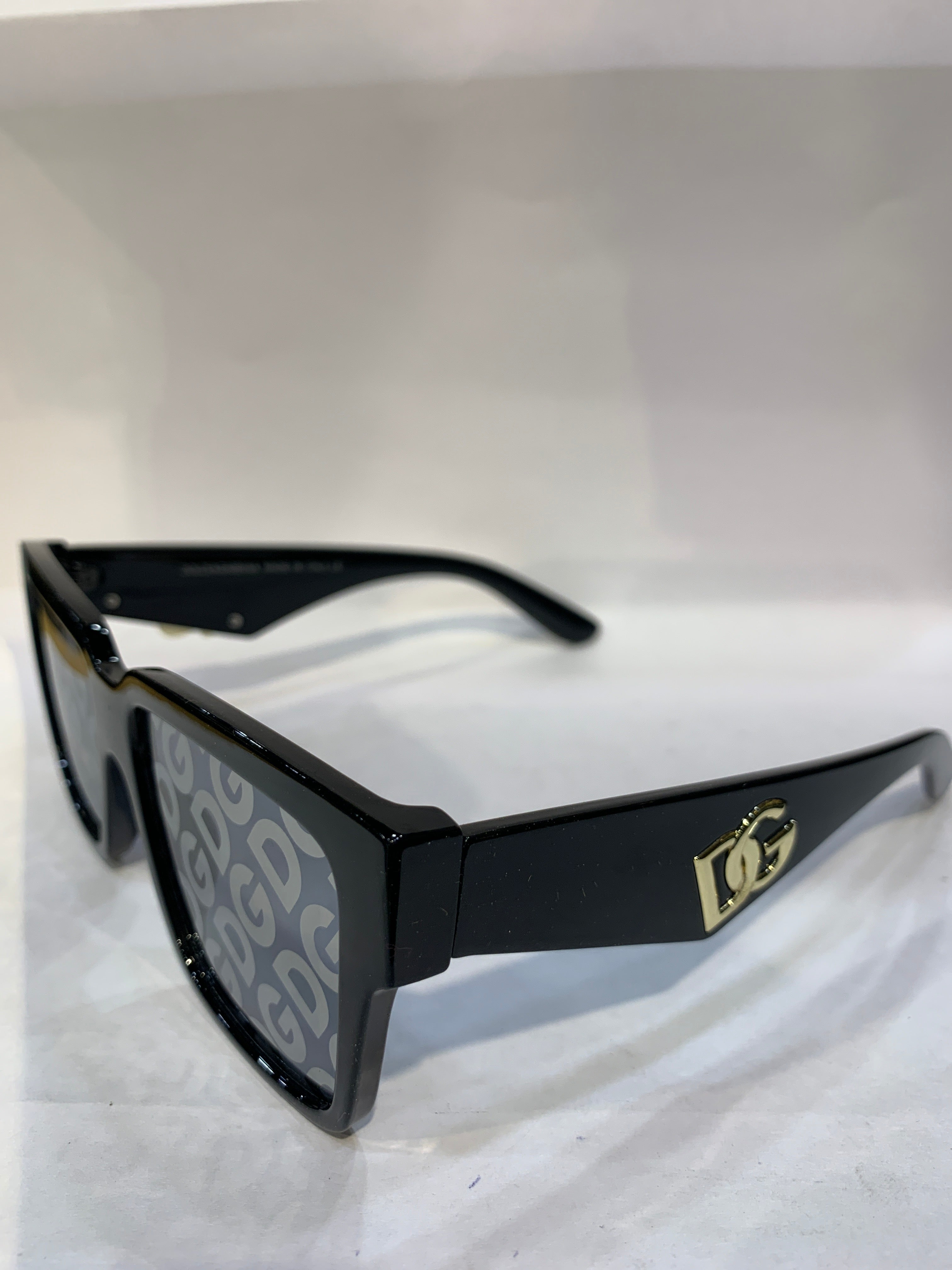 LOD Black Frame Black Printed Shade Unisex Sunglasss 6036 56 17 145