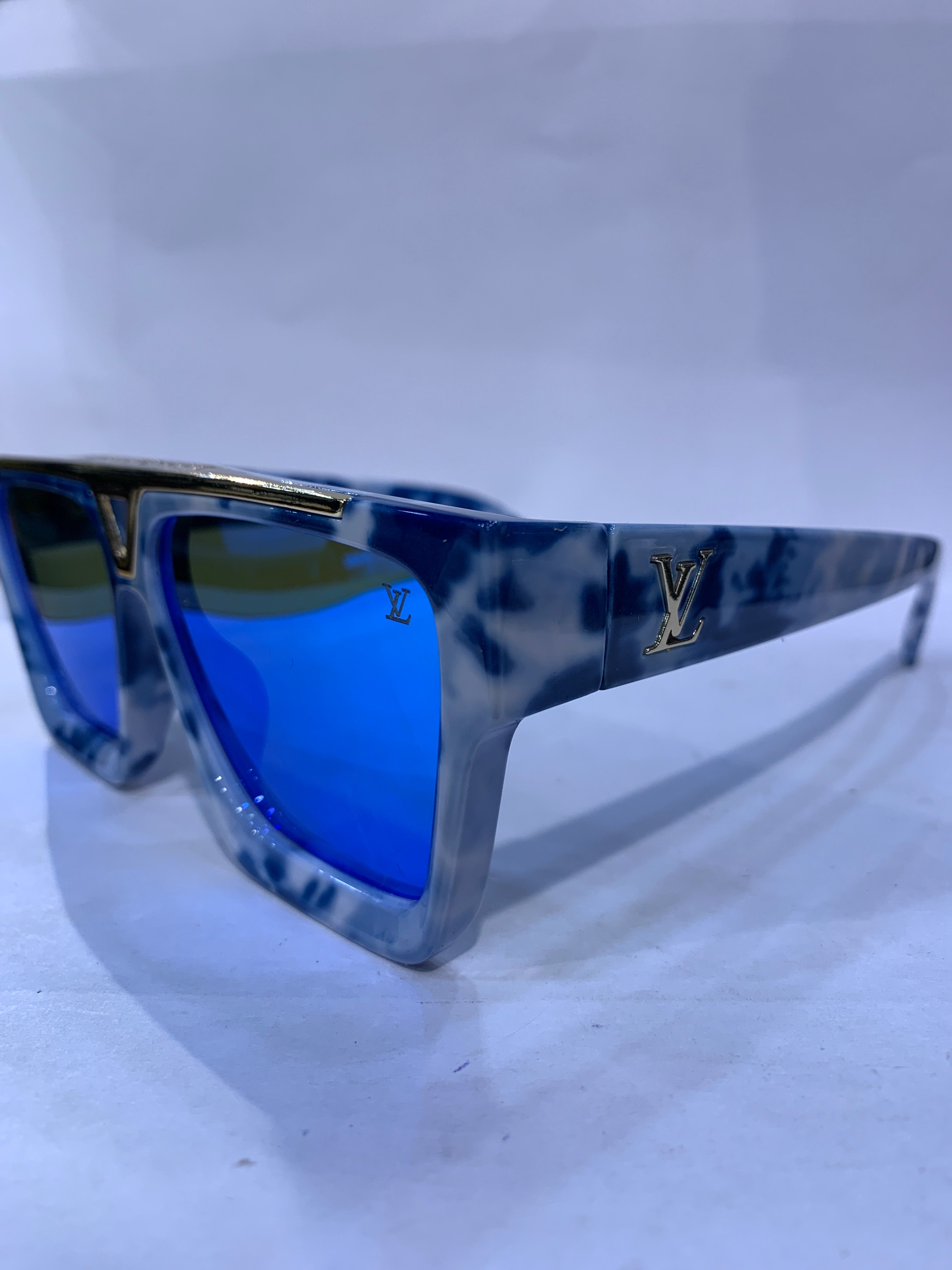 UOL Sky Blue Frame Blue Mercury Shade Unisex Sunglasss 21062 52 28 138