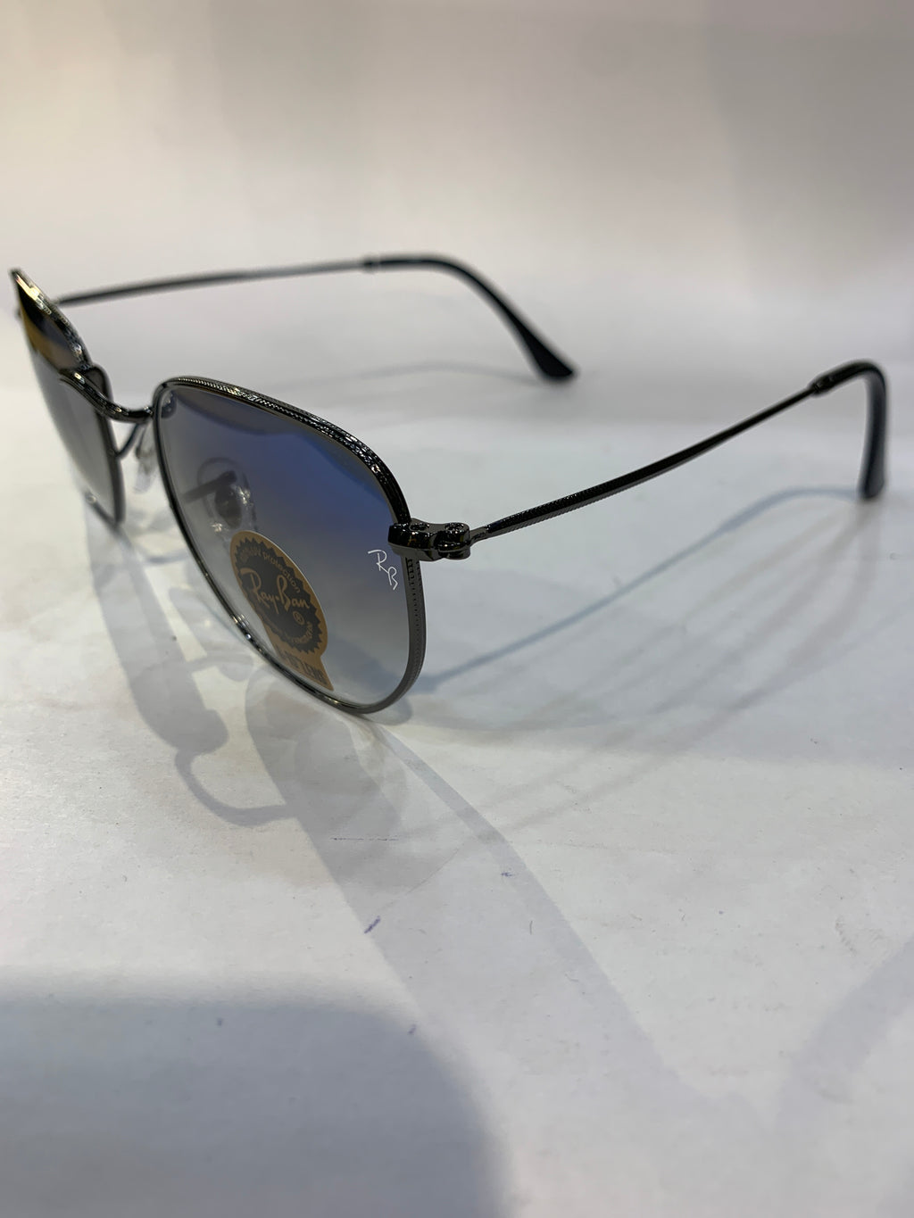 YAR Black Frame Trancy Bluish Shade Unisex Sunglasss RB 3548 62 16 125