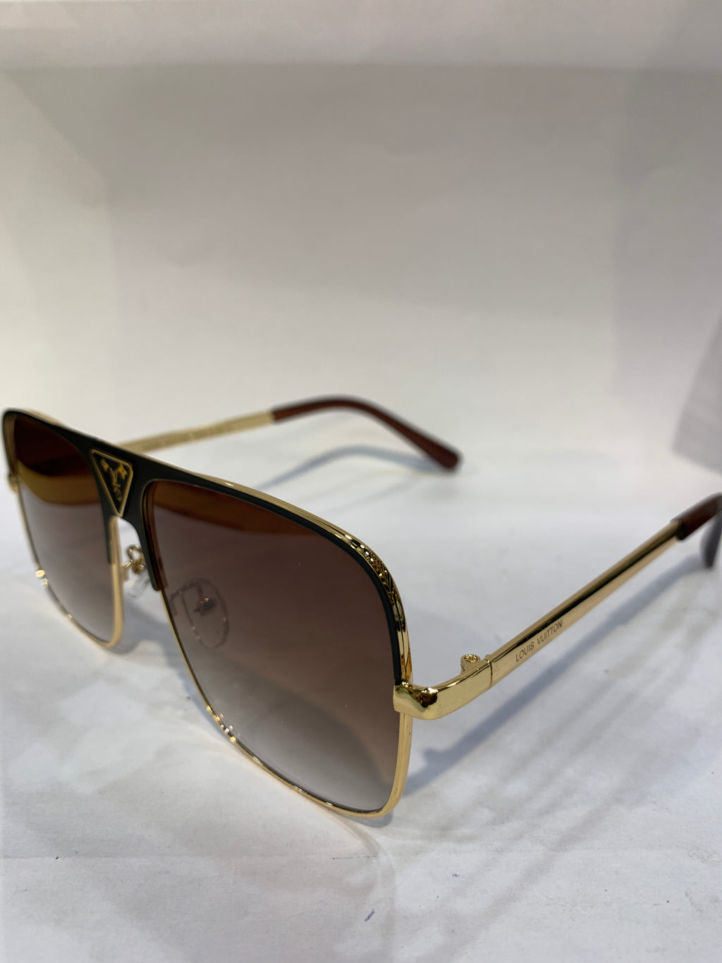 UOL Black Golden Frame Brown  Shade Unisex Sunglasss 2076 52 18 142