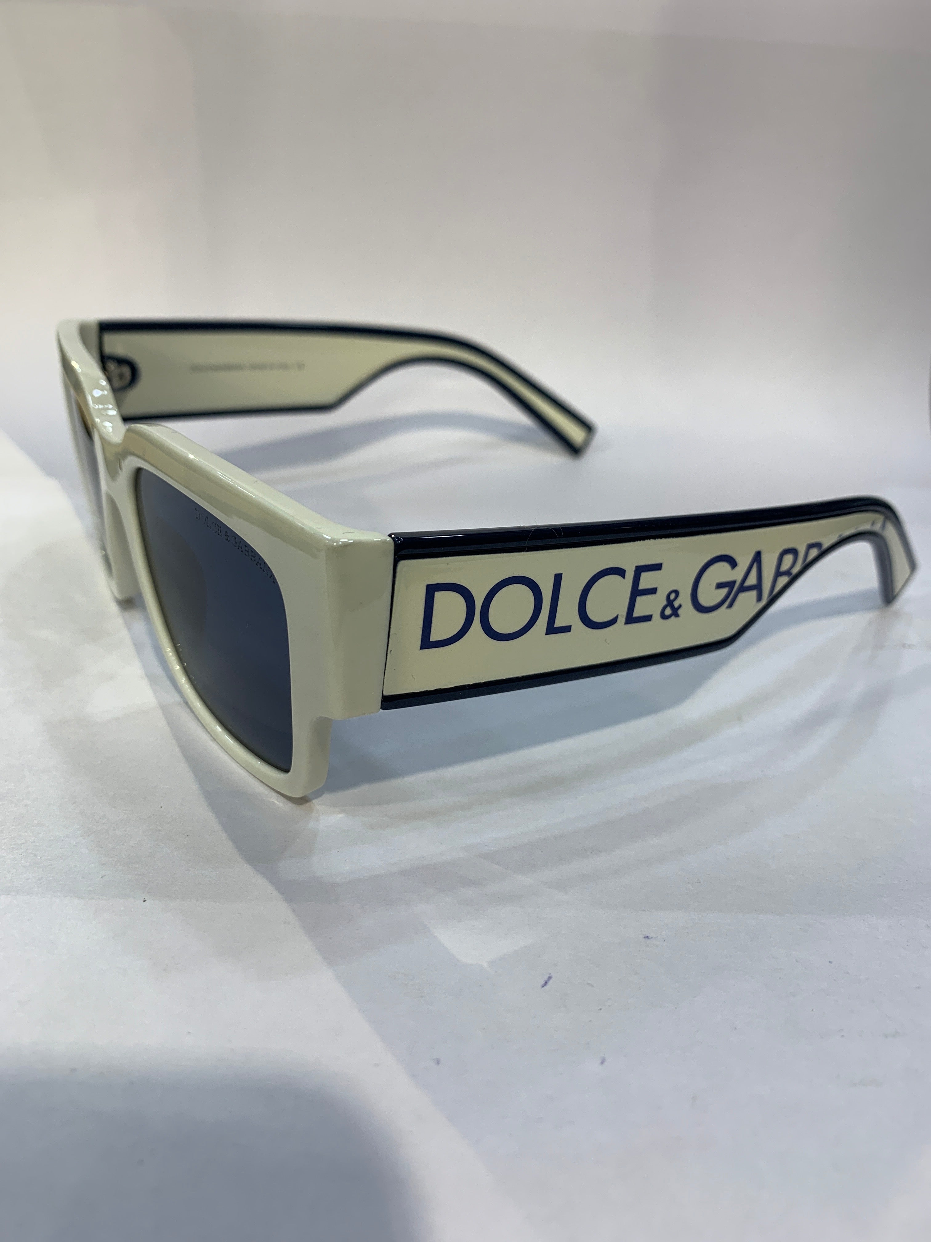 LOD White Frame Black Shade Unisex Sunglasss DG6184 52 19 140 C4