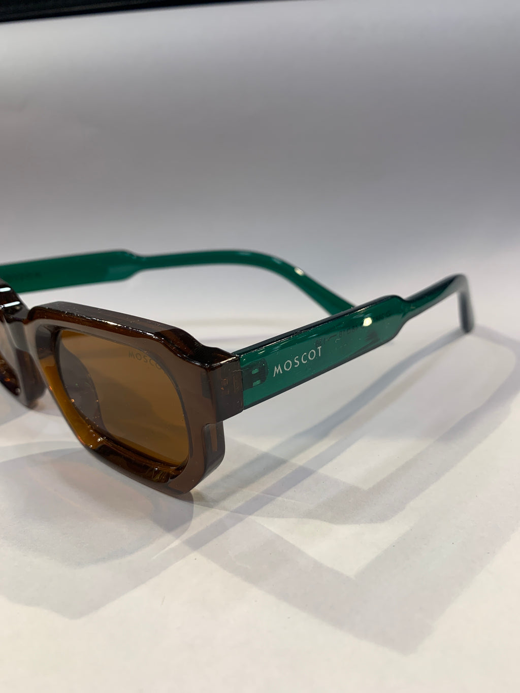 SOM Brown Green Frame Brown  Shade Unisex Sunglasss ZN3887 48 18 138