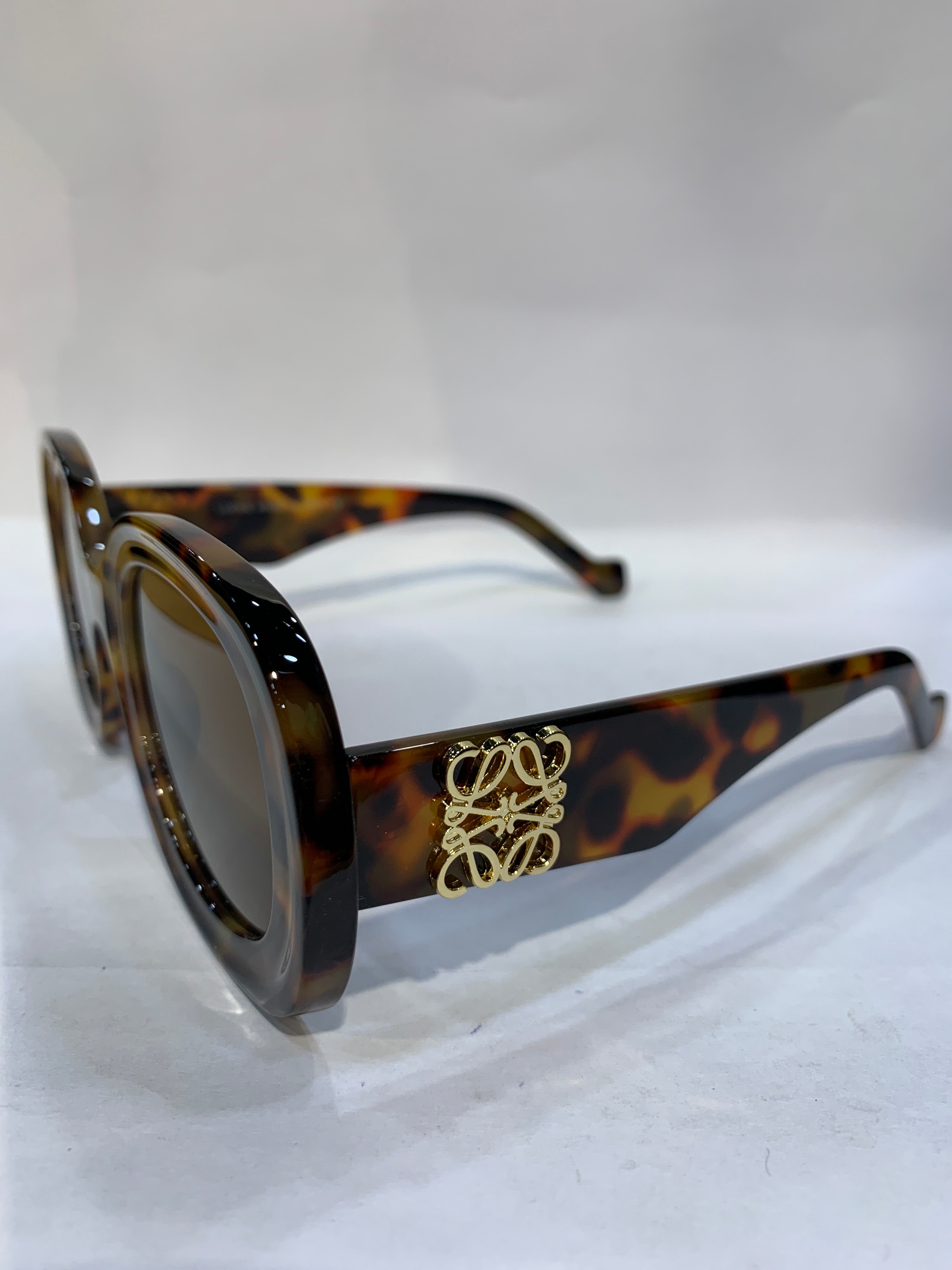 EOL Leopard Frame Brown Shade Unisex Sunglasss 6114 52 22 145