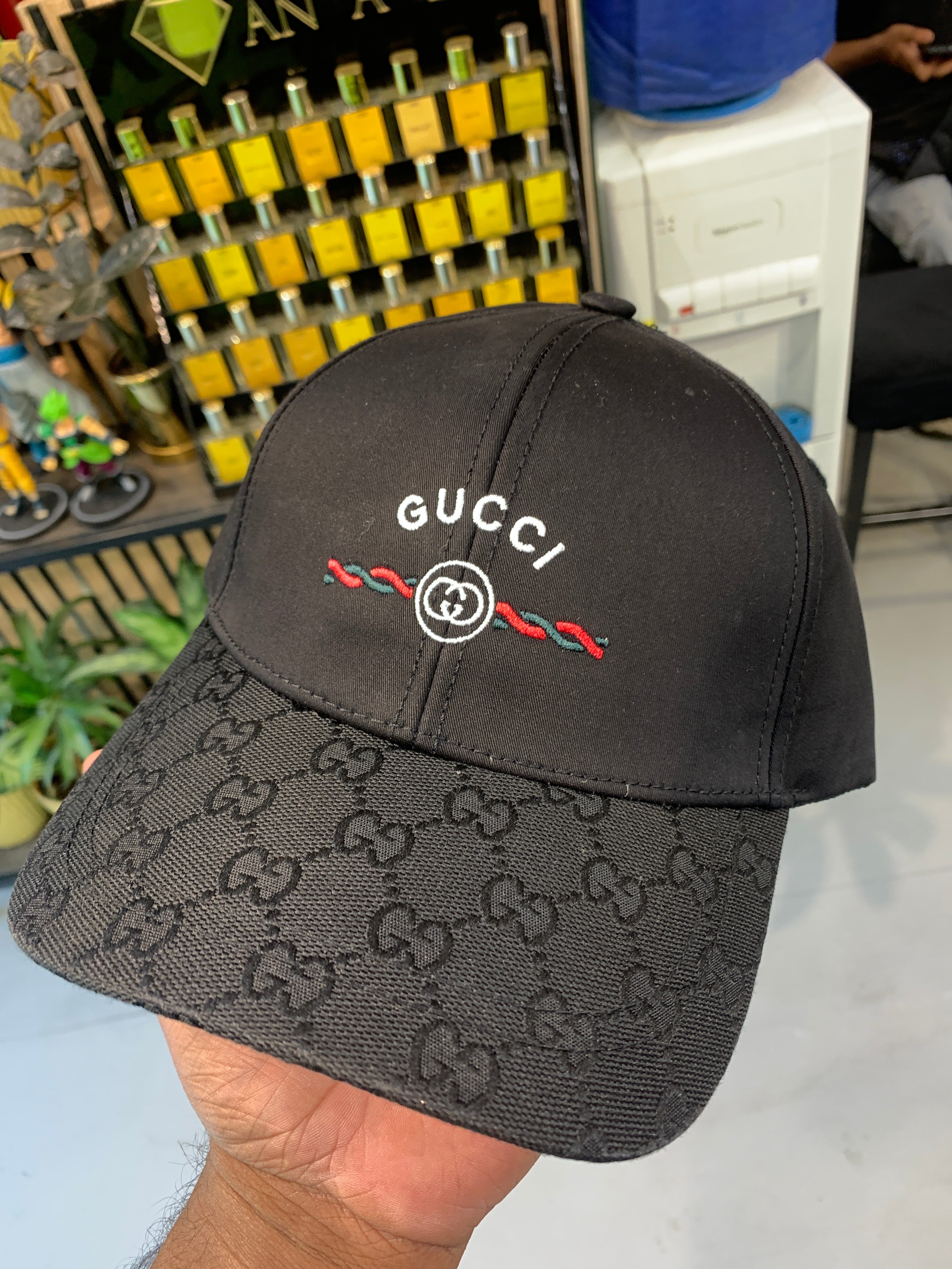 CUG GUC Black Colour Green Red Strupe Premium Quality Imported Cap 989642