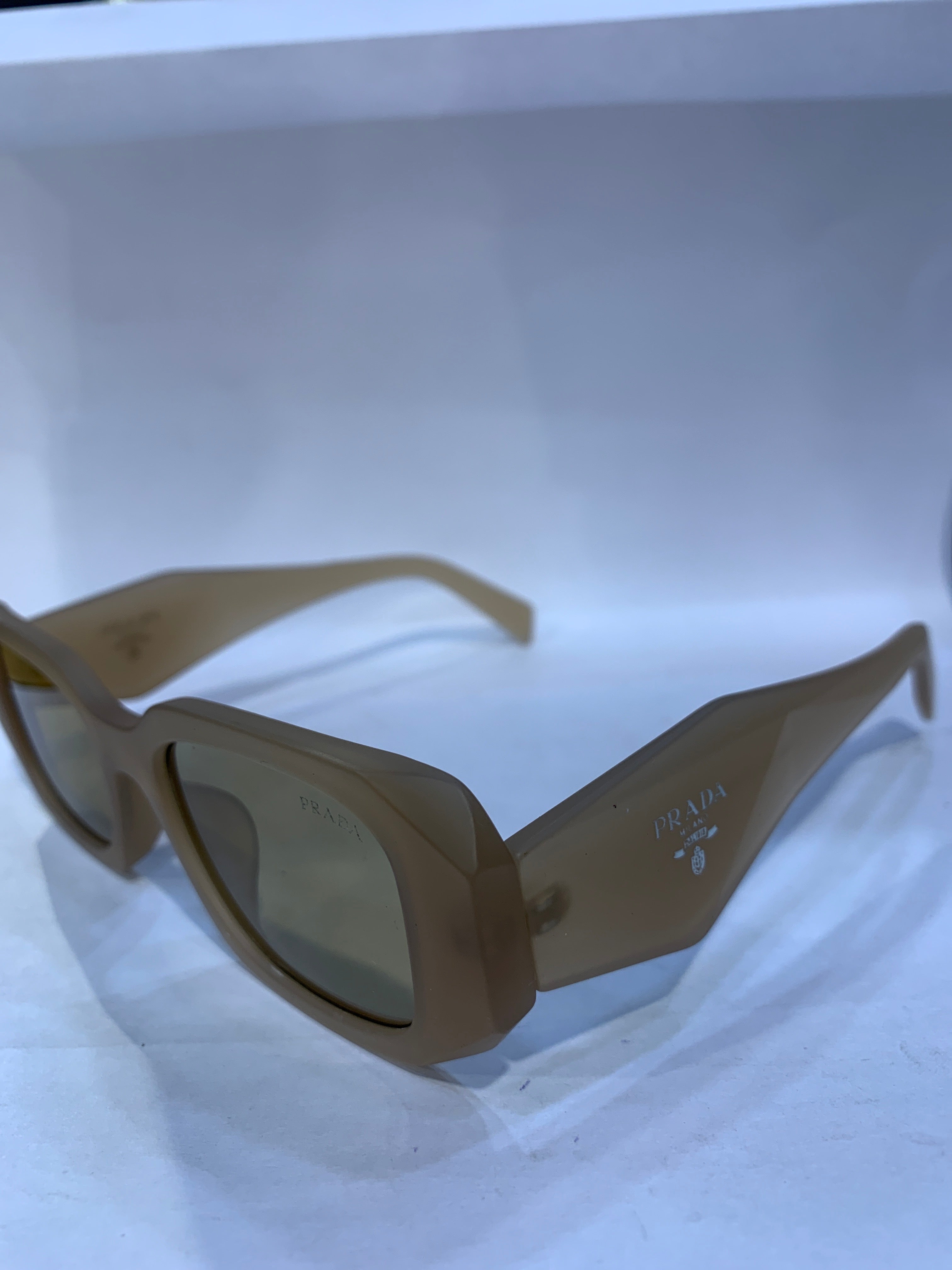 ARP Brown Transparent Frame Brown Shade Unisex Sunglasss 1009 52 18 143