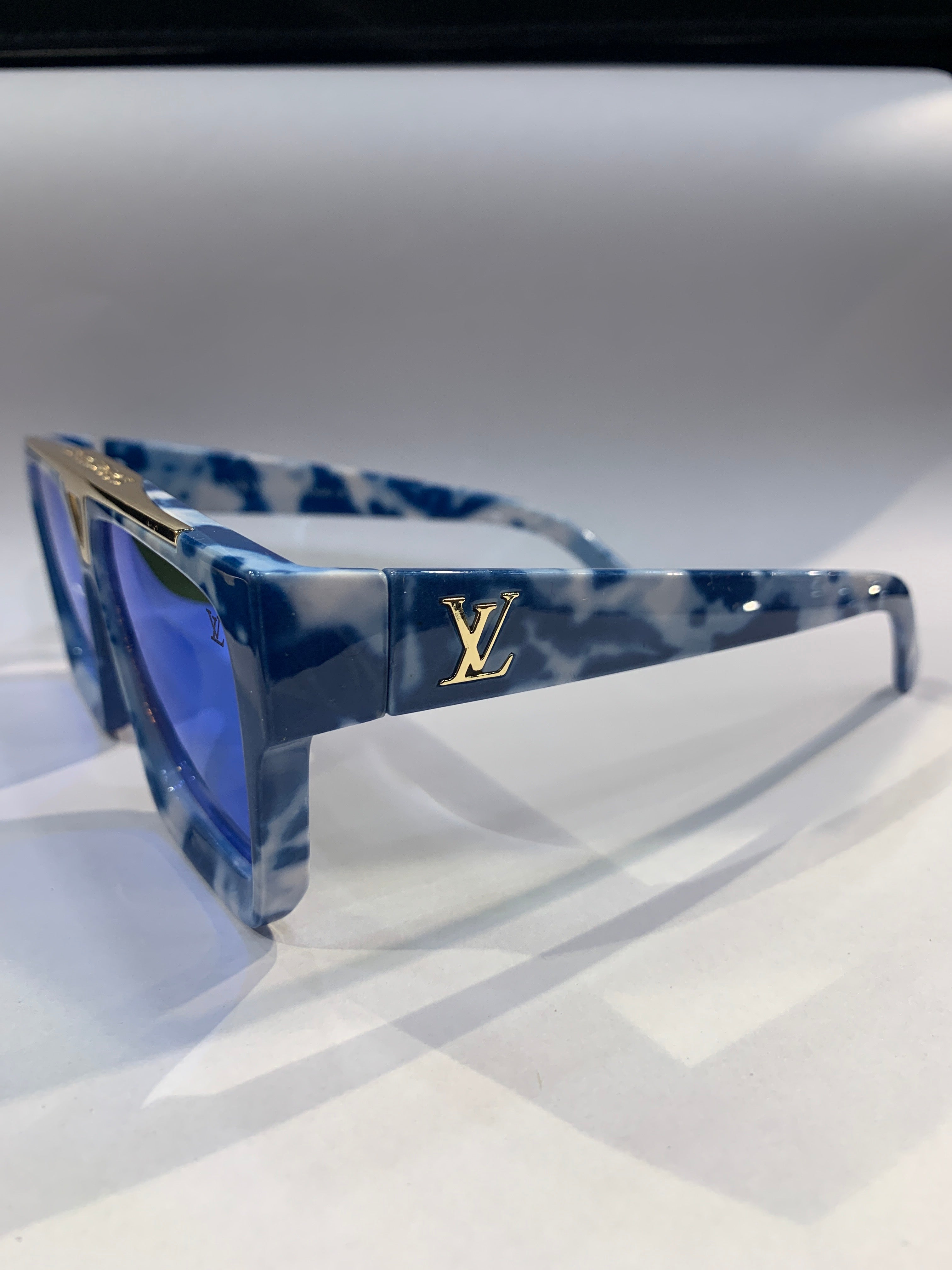 UOL Blue Frame Blue  Shade Unisex Sunglasss 21062 52 21 138