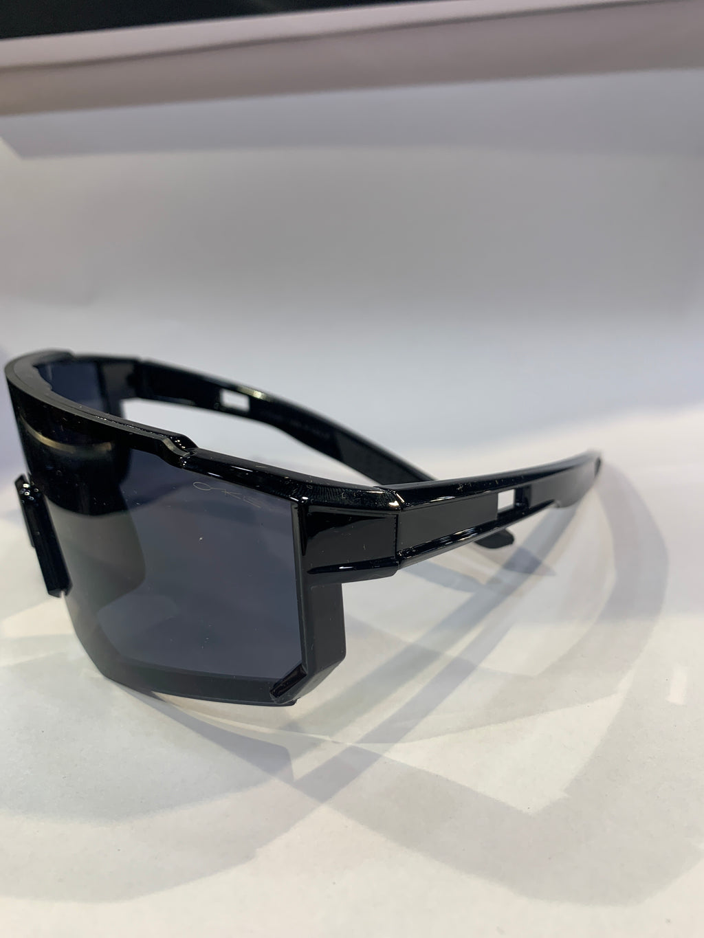 KAO Black Frame Black Shade Unisex Sunglasss ZS6802 60 17 143