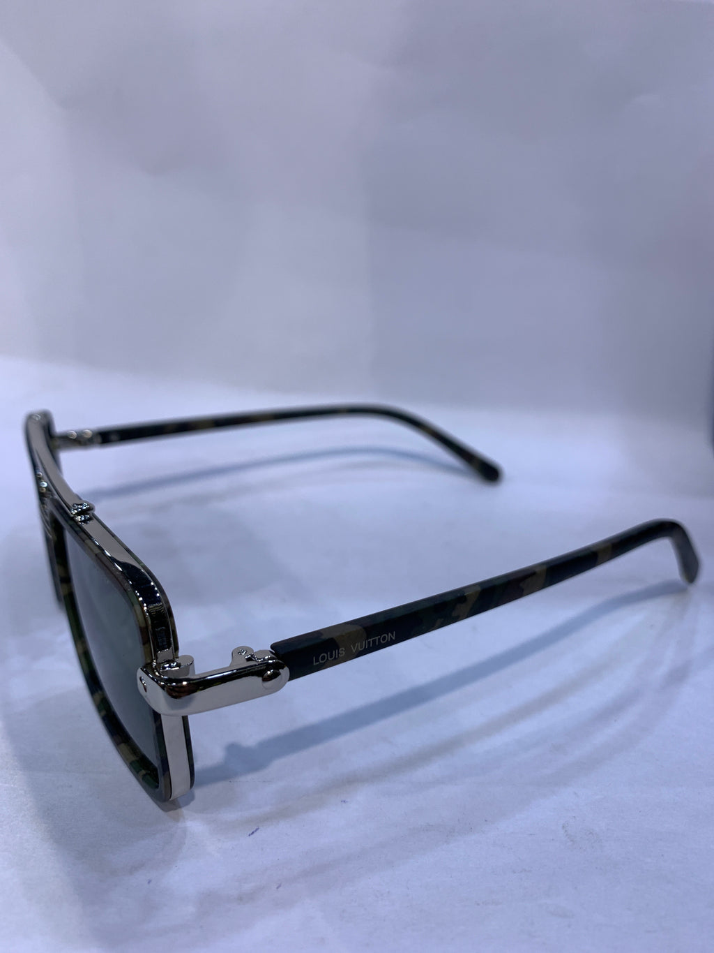 UOL Military Frame Green Shade Unisex Sunglasss ZS98335 50 18 145