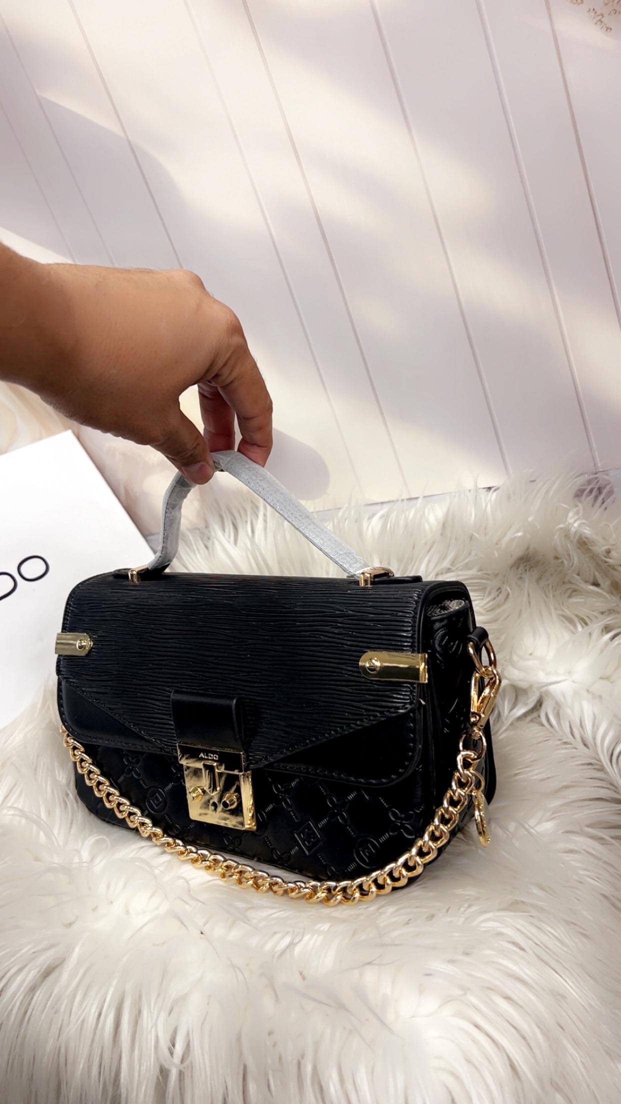 ALD DLA Black Colour Golden Lock Premium Quality Ladies Sling Bag 8919