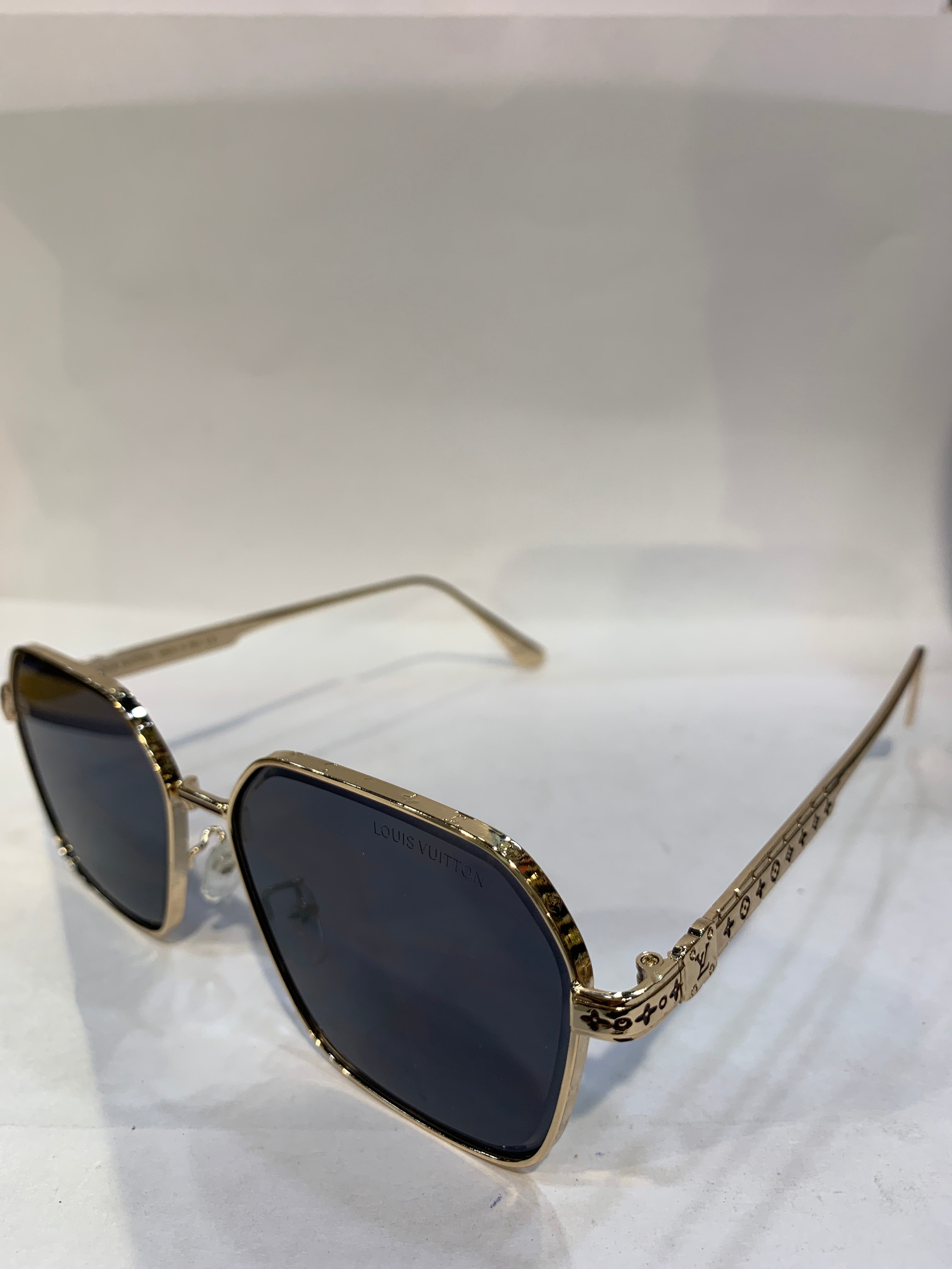 UOL Golden Frame Black Shade Unisex Sunglasss 28741 59 14 140 C2
