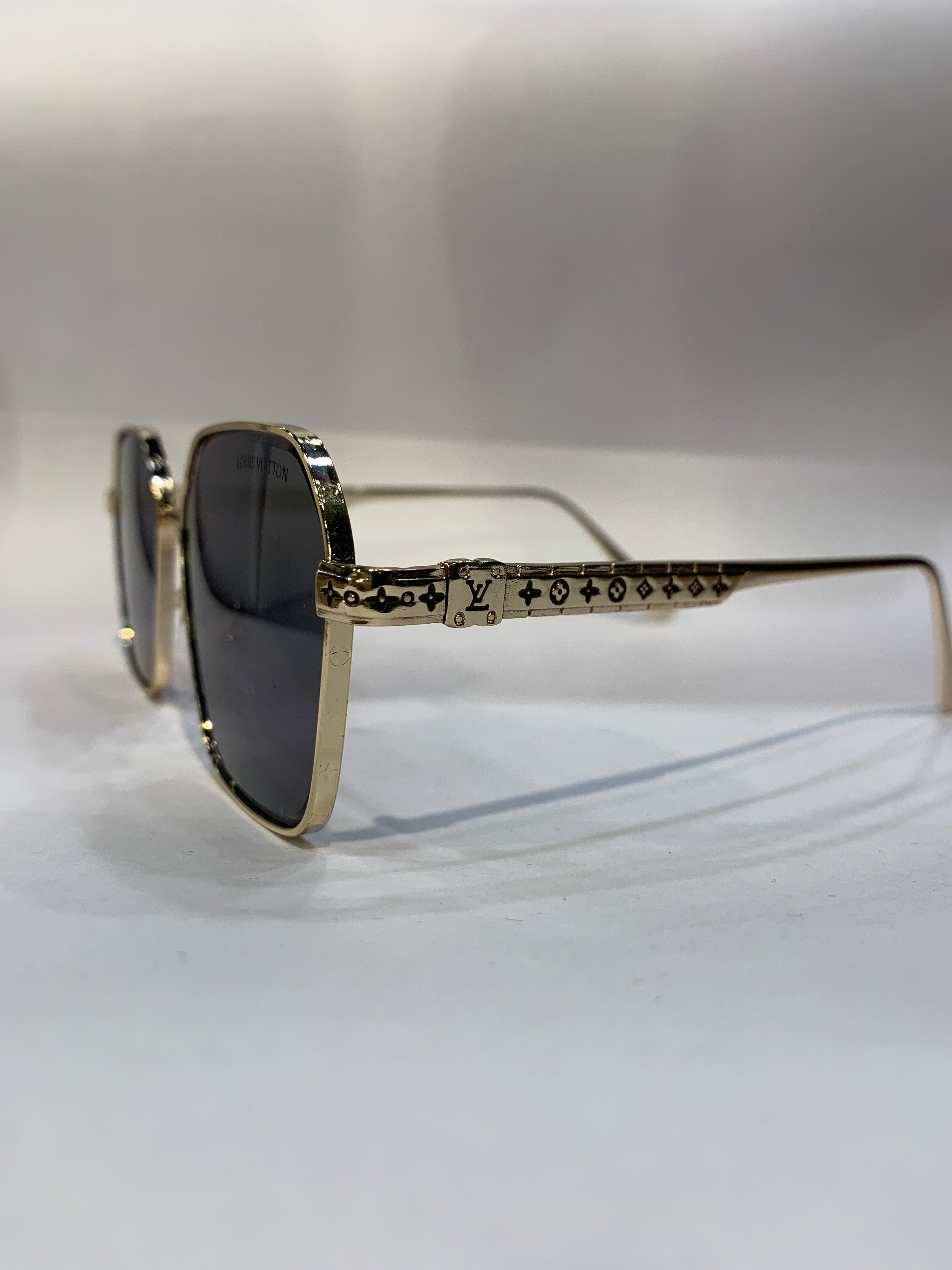 Uol Golden Frame Black Shade Heavy Quality Sunglass 28741 59 14 140 C2