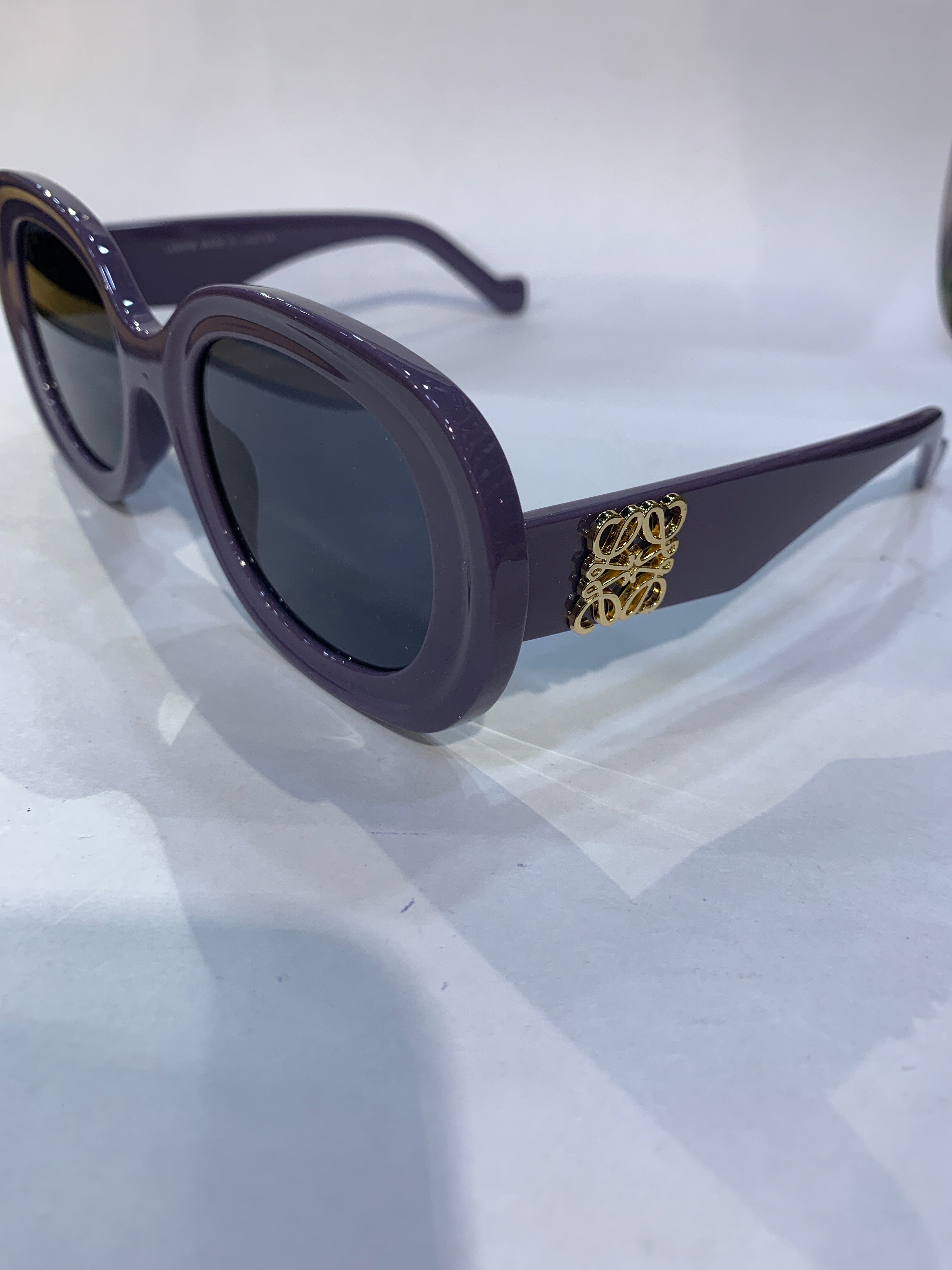 EOL Violet Frame Black Shade Unisex Sunglasss 6114 52 22 145
