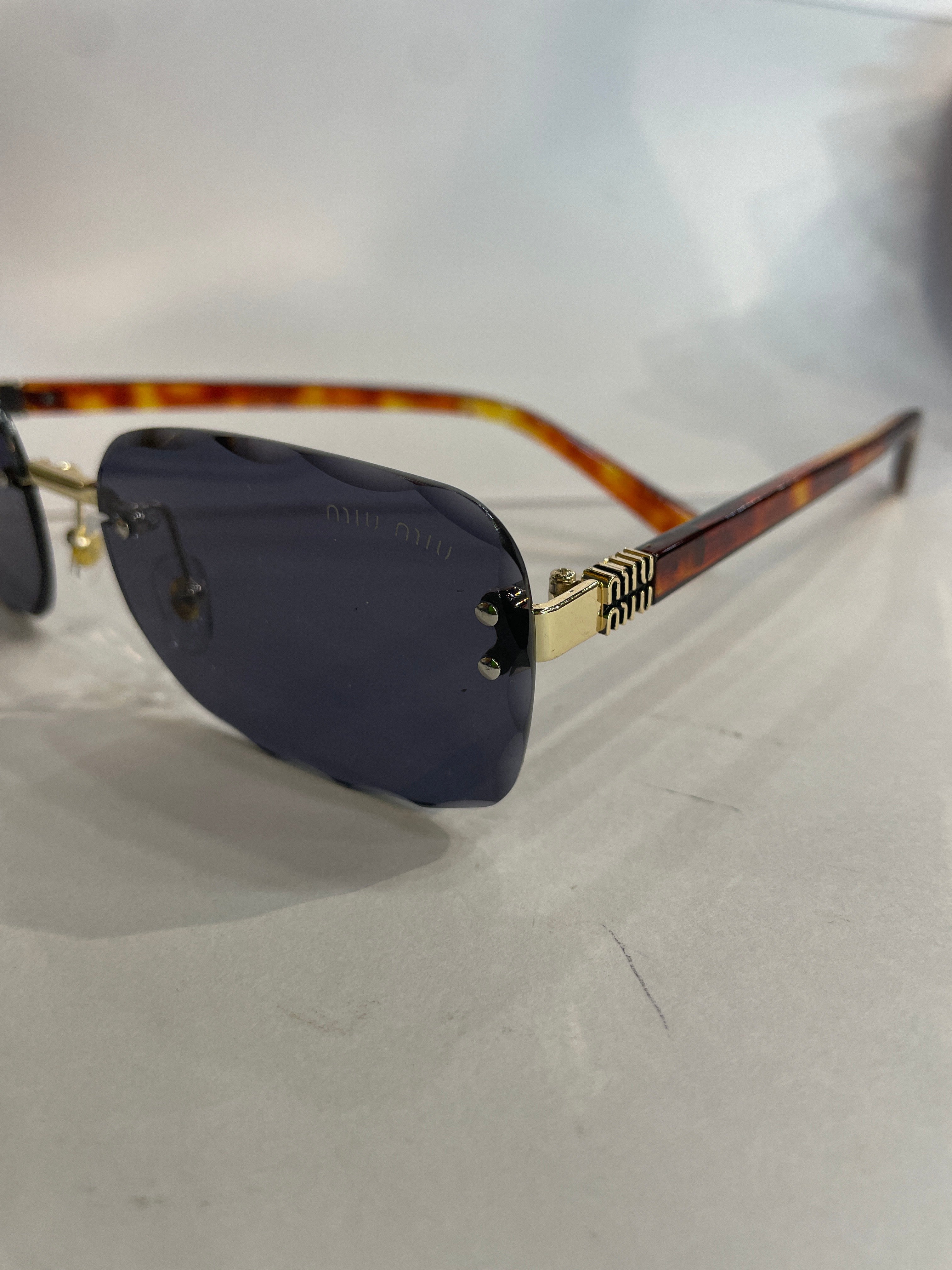 UIM MIU Leopard Stick Frameless Black Shade Unisex Sunglass SUN2030