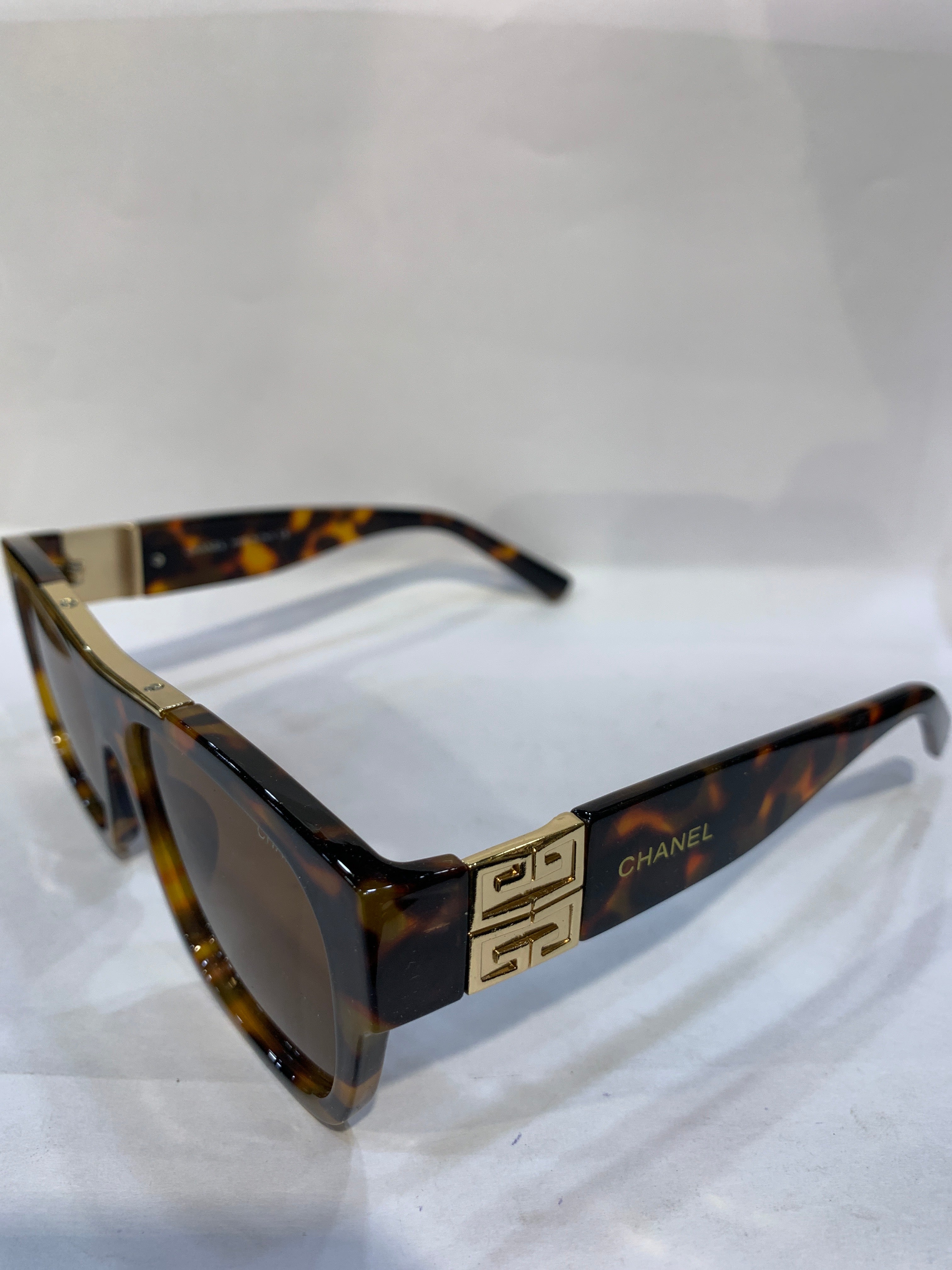 AHC  Leopard Frame Brown Shade Unisex Sunglasss 98031 60 22 152 C8 CE