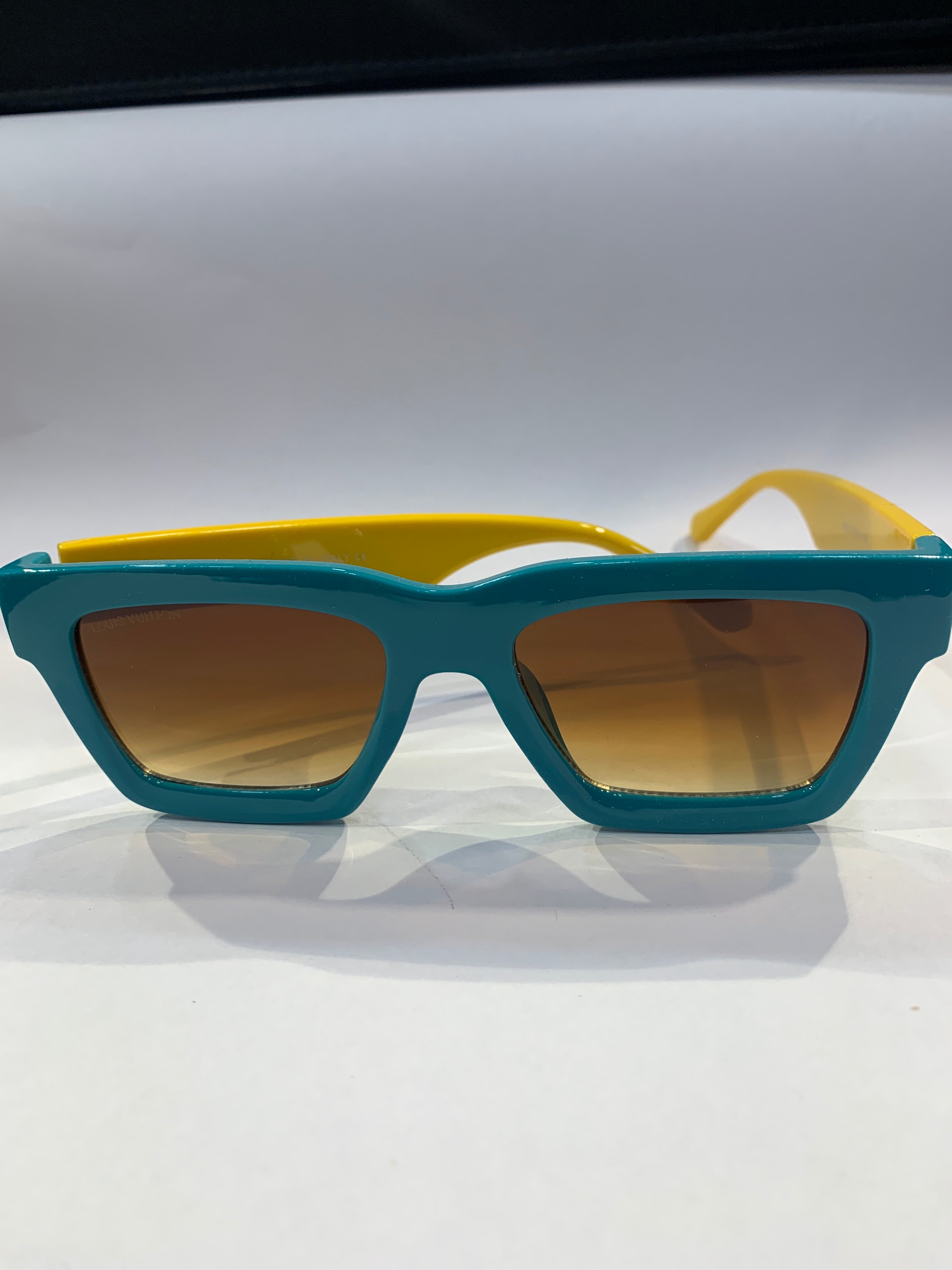UOL Green Yellow Frame Brown Shade Unisex Sunglasss 6093 52 21 145