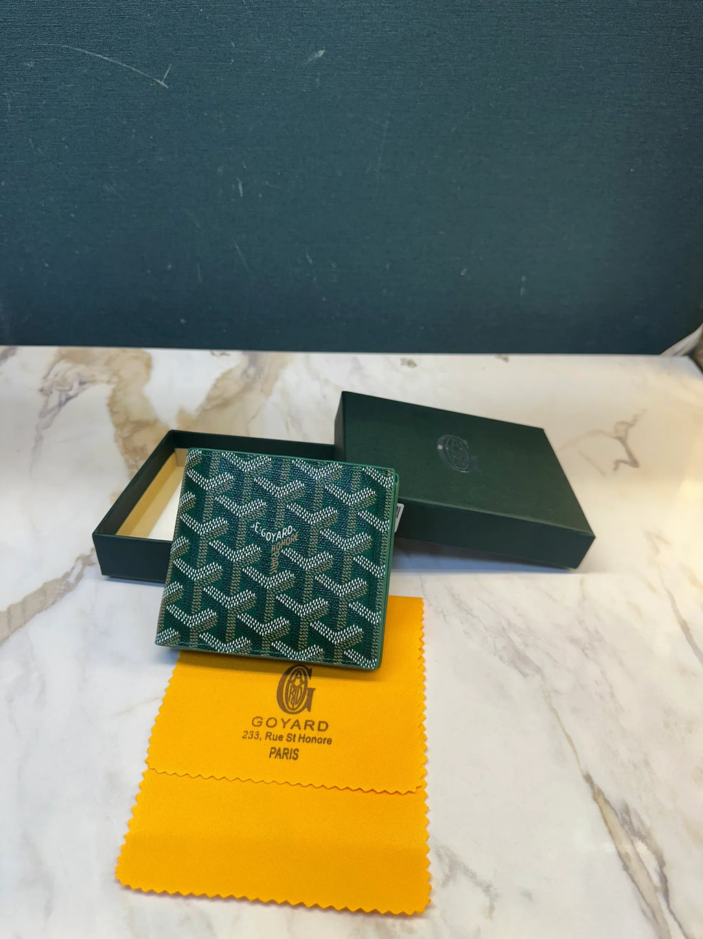 YOG GOY Green Colour Genuine Leather Men’s Wallet 989995