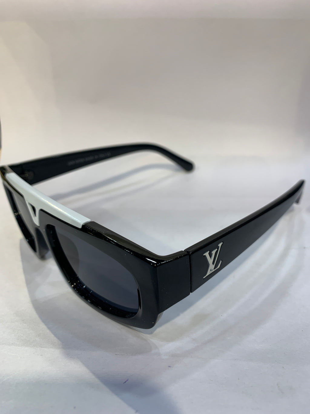 UOL Black White  Frame black Shade Unisex Sunglasss 6155 55 18 145