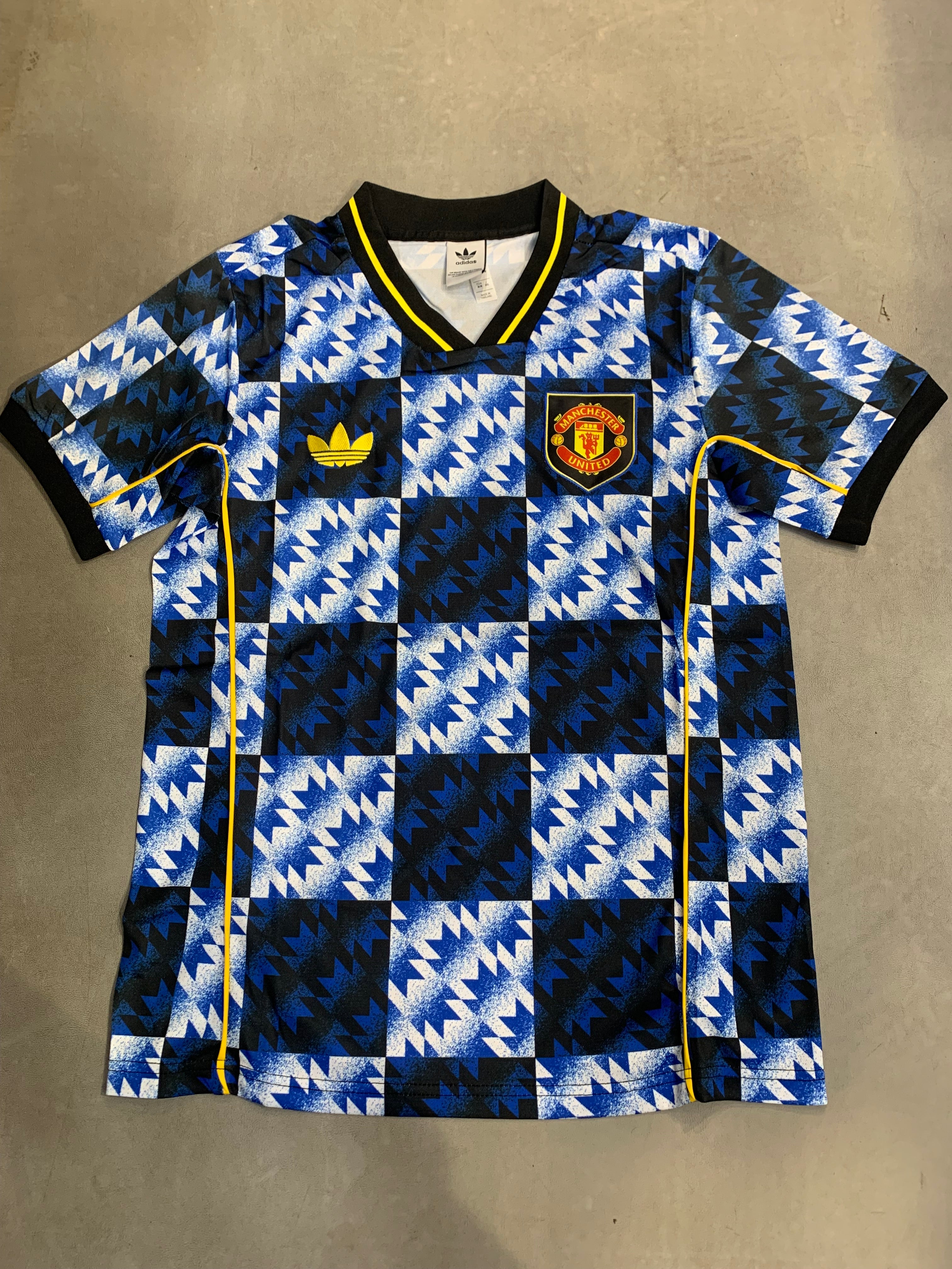IDA ADI Manchester United Blue Black Yellow Colour  V Neck Tshirt Jersey 990513