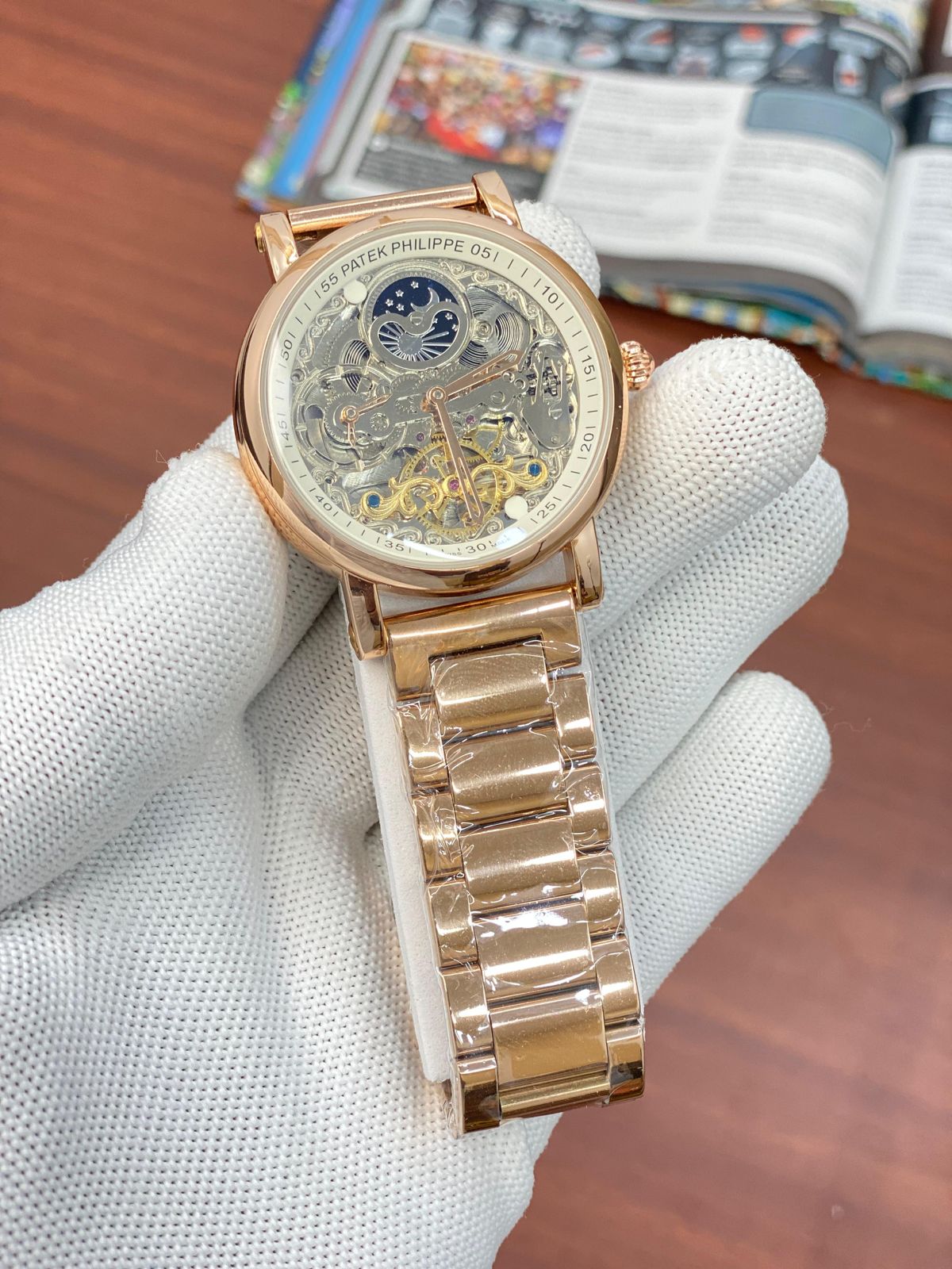Tap Copper Chain White Dial Automatic Men Watch 901850