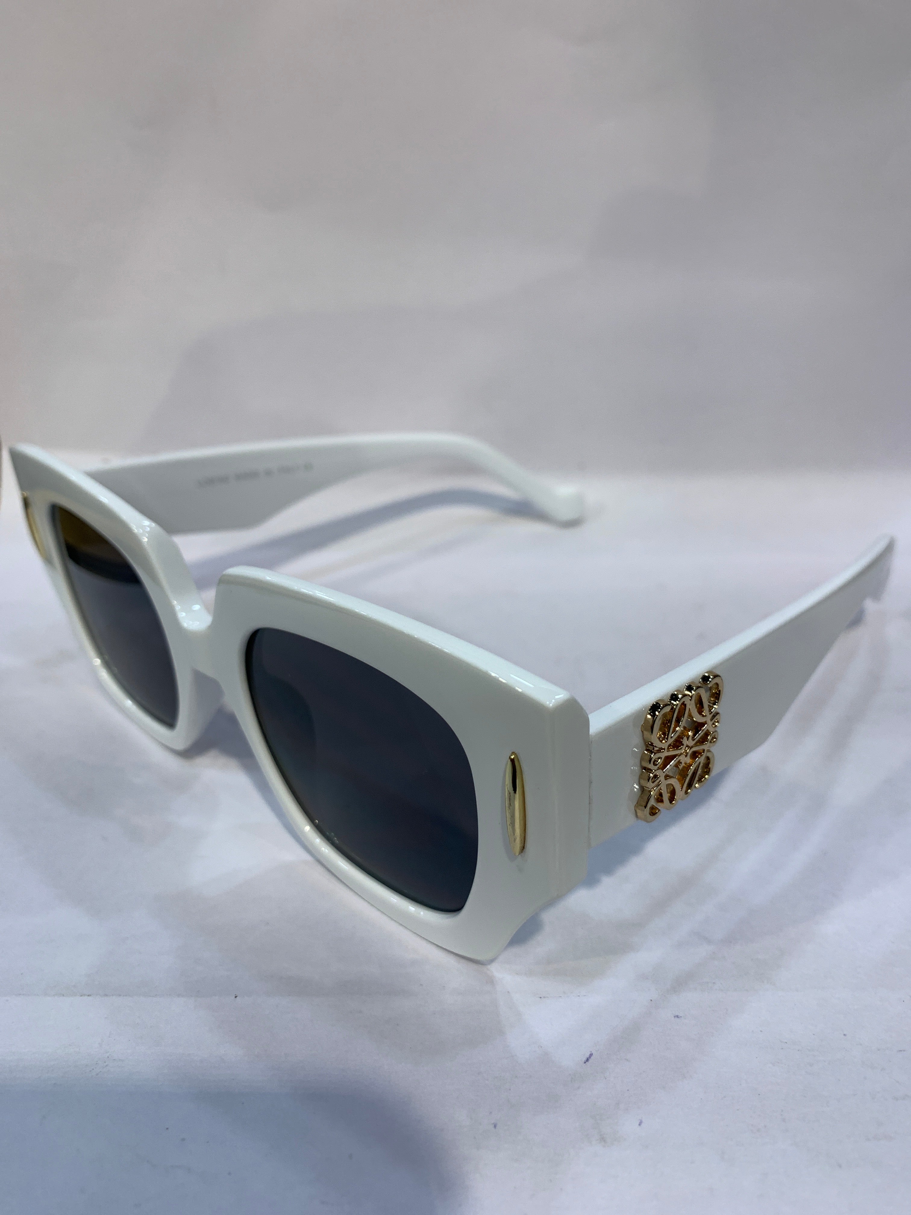 EOL White Frame Black Shade Unisex Sunglasss 7780 50 20 145