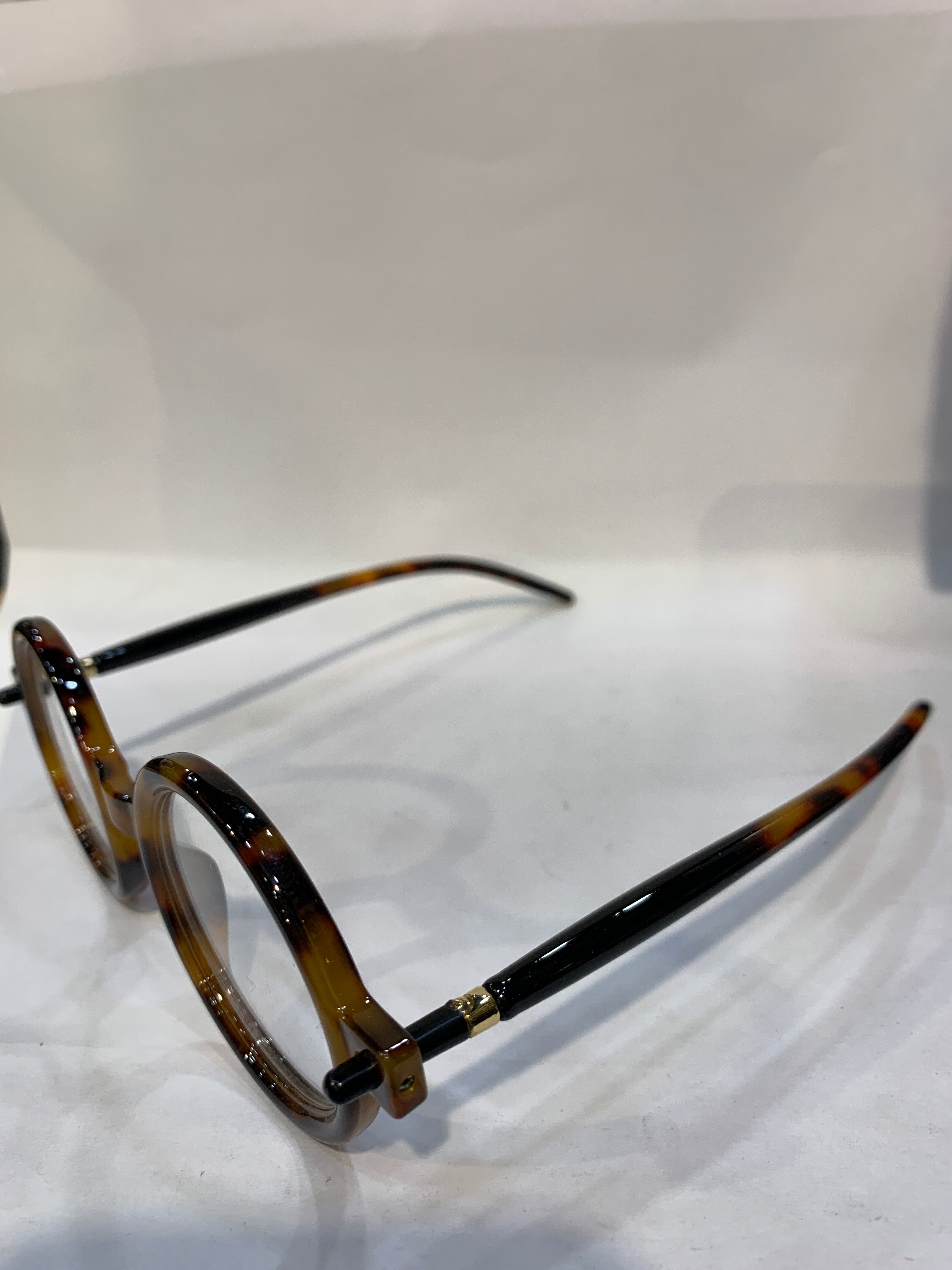 RAM Leopard Frame Trancy Shade Unisex Sunglasss SUN 016