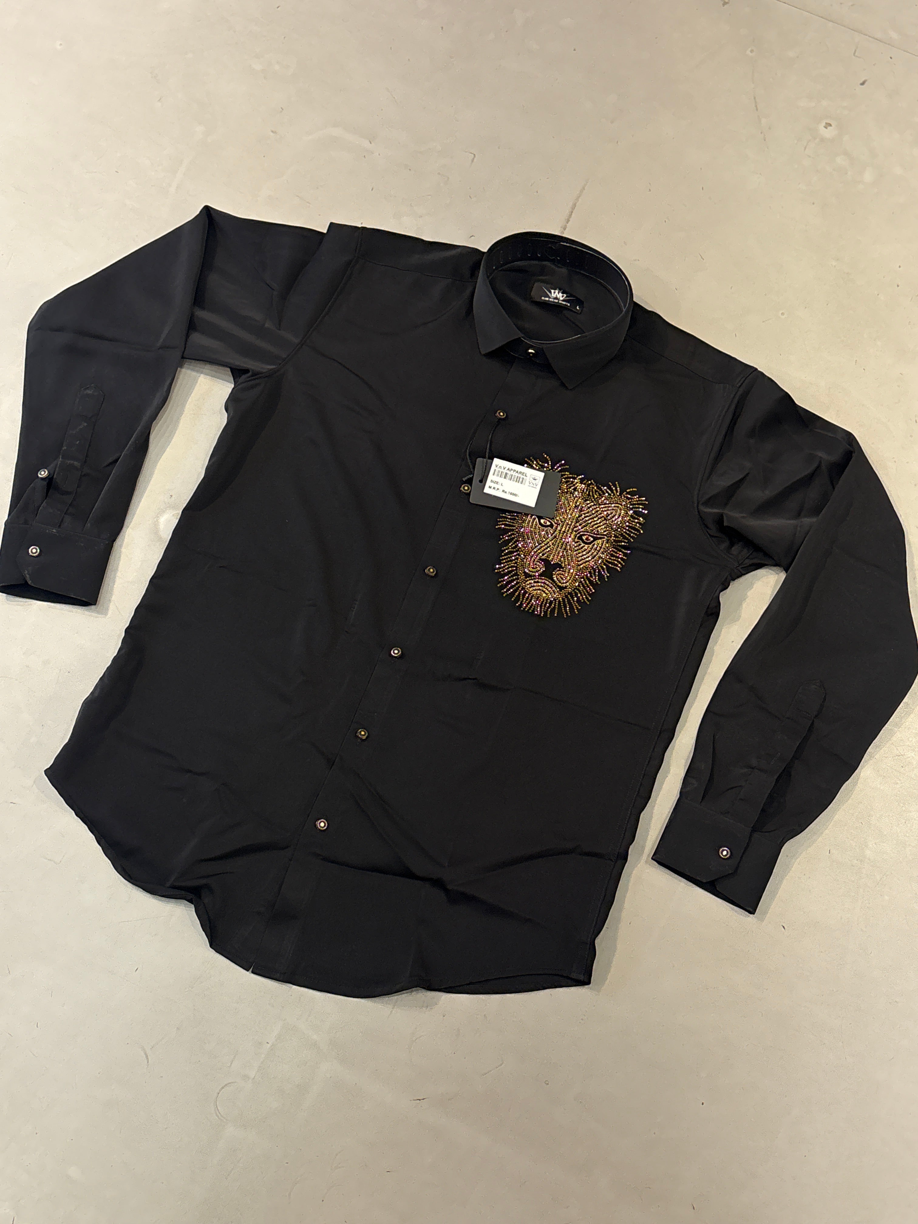 VNV Black Colour Gold Shud Lion Print Japanese Shirt 990136