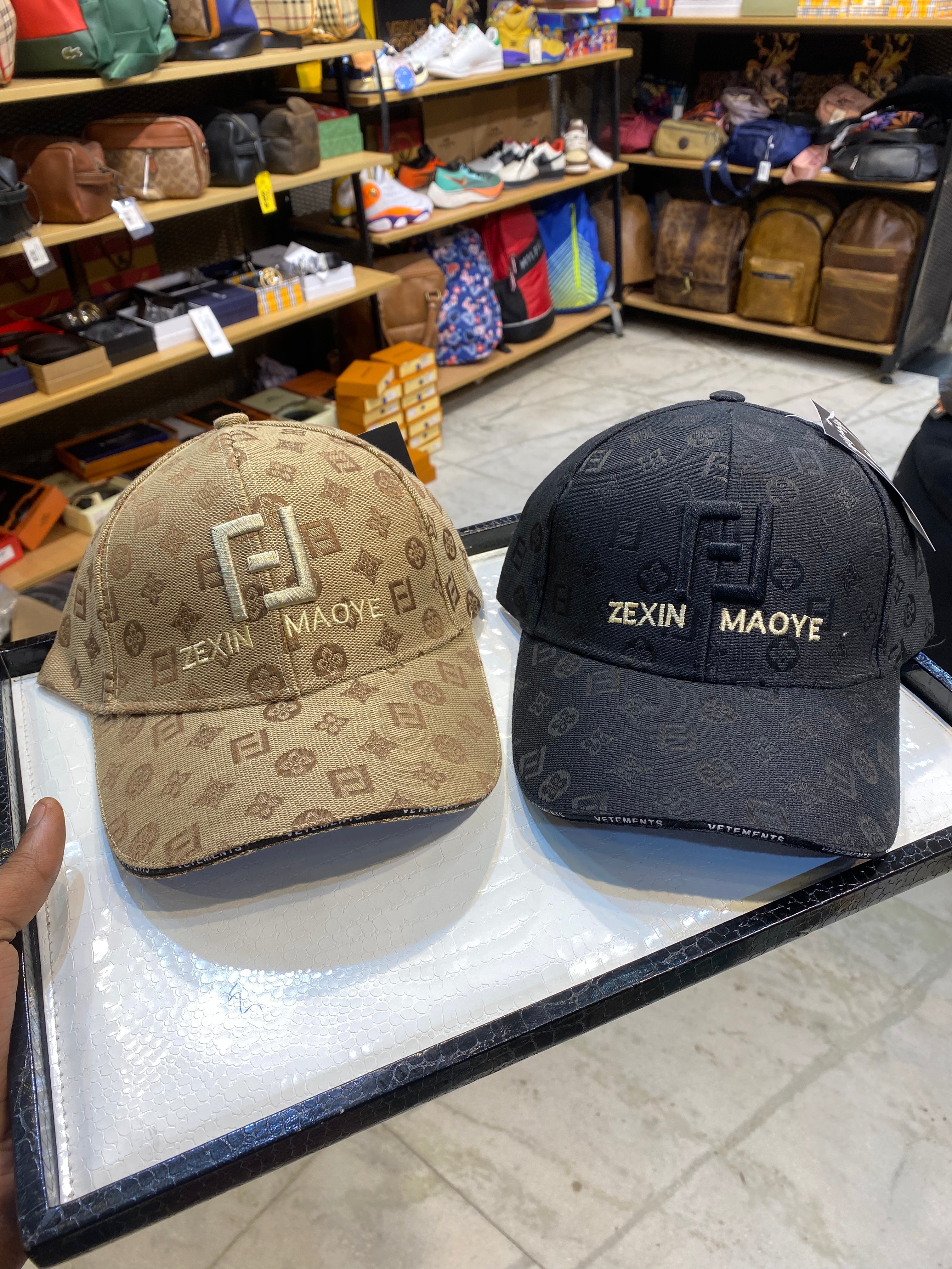 NEF FEN Zexin Maoye Embroidery Imported Cap 987353
