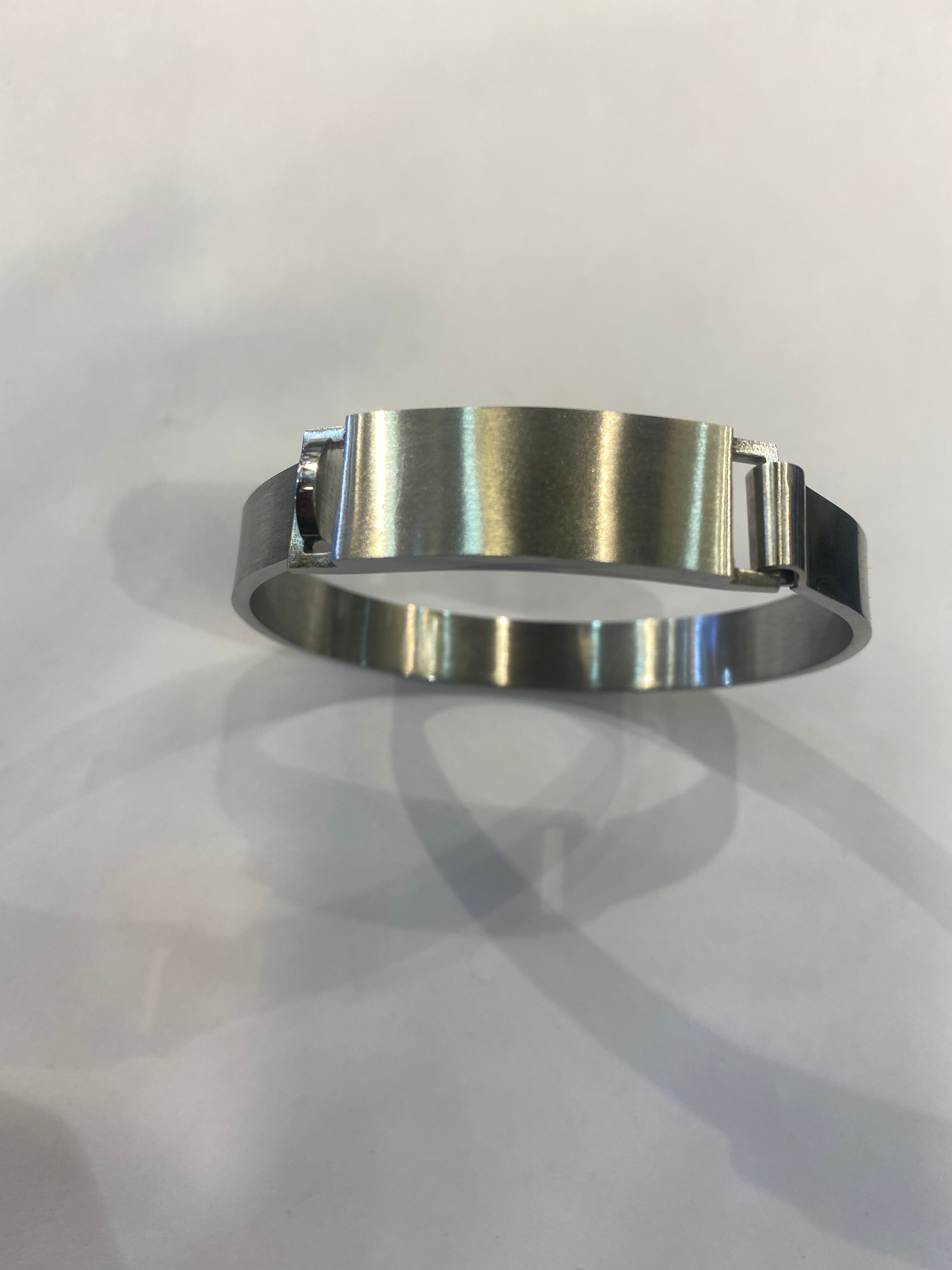 Sliver Colour Slimple Design Heavy Quality Bracelet 199929
